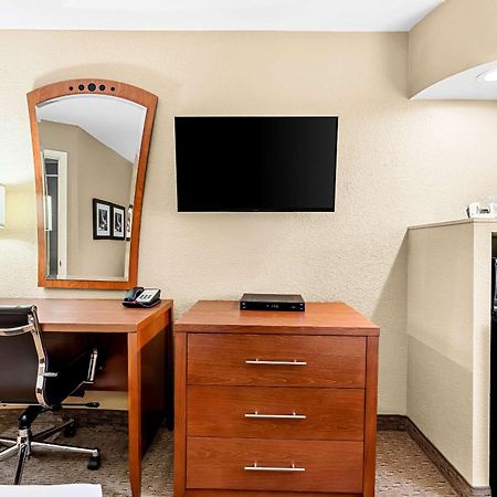 Comfort Inn Modesto Bagian luar foto